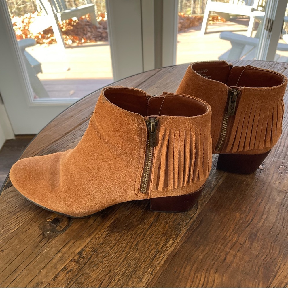 Kenneth Cole reaction booties